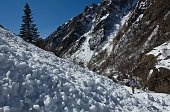 Alla scoperta della Val Biandino, ancora abbondantemente innevata all'inizio di primavera il 21 marzo 09 - FOTOGALLERY